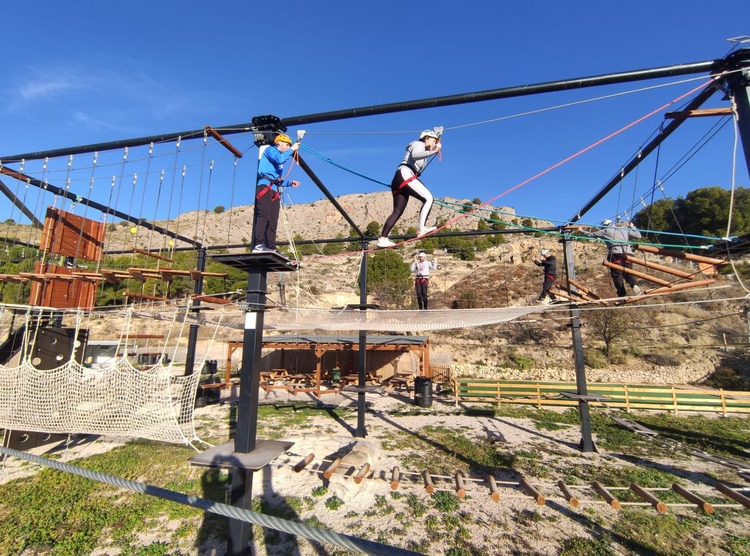 puente-tibetano-parque-de-cuerdas-onil-alicante