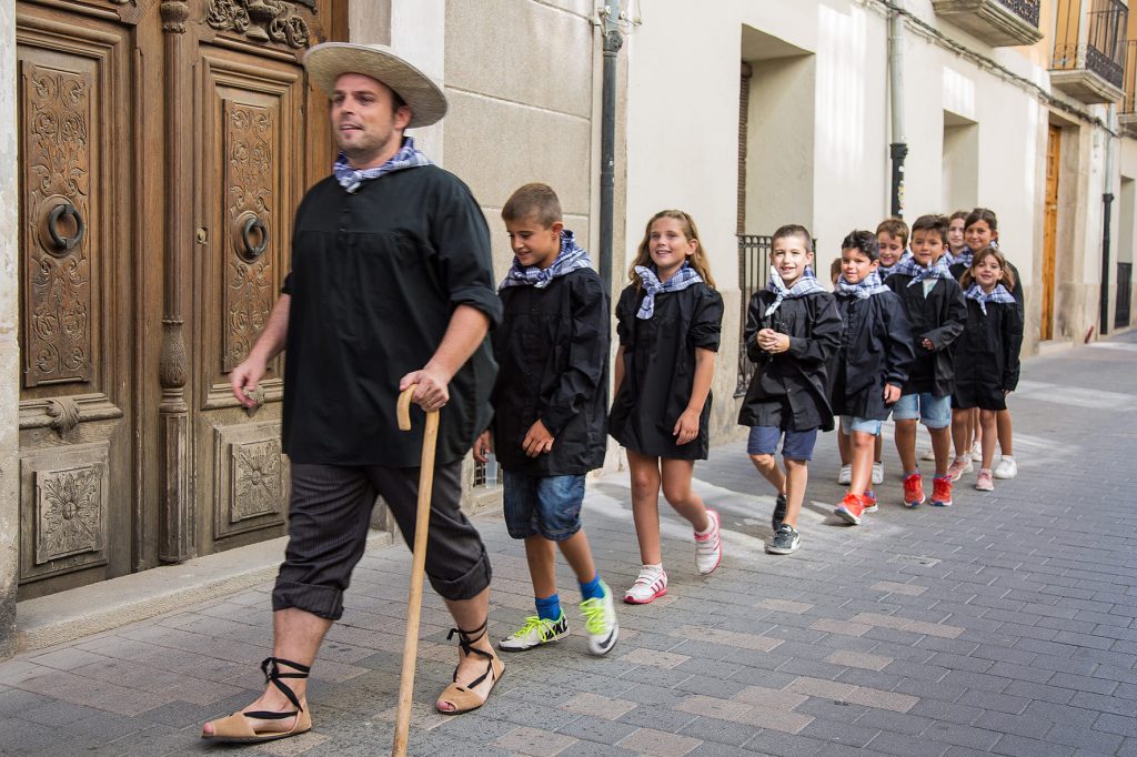 visita-teatralizada-valenciano-calles-castalla-colegios